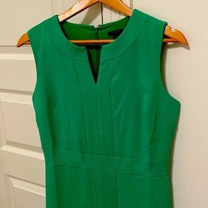 Ann Taylor Kelly green shift dress